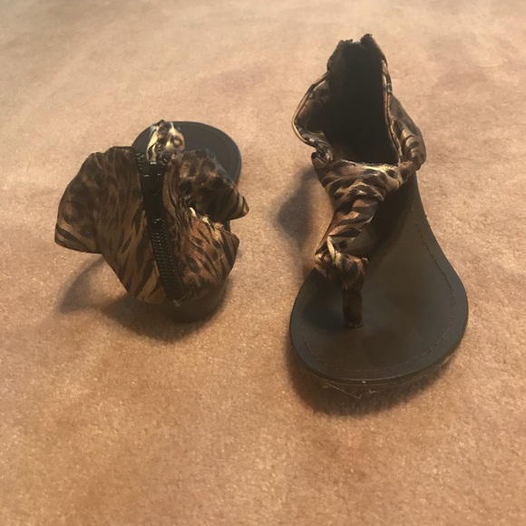 Sandals - Picture 3 of 4